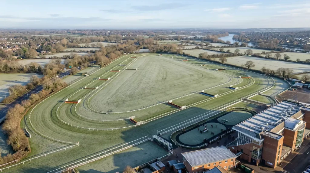 Kempton Park racecourse aerial view showing the flat right-handed track
